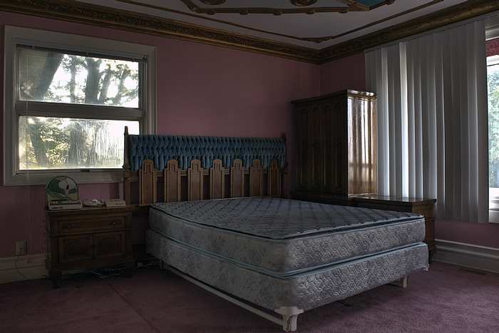million dollar mansion ceiling mural in bedroom