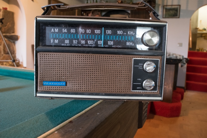 an old AM/FM radio